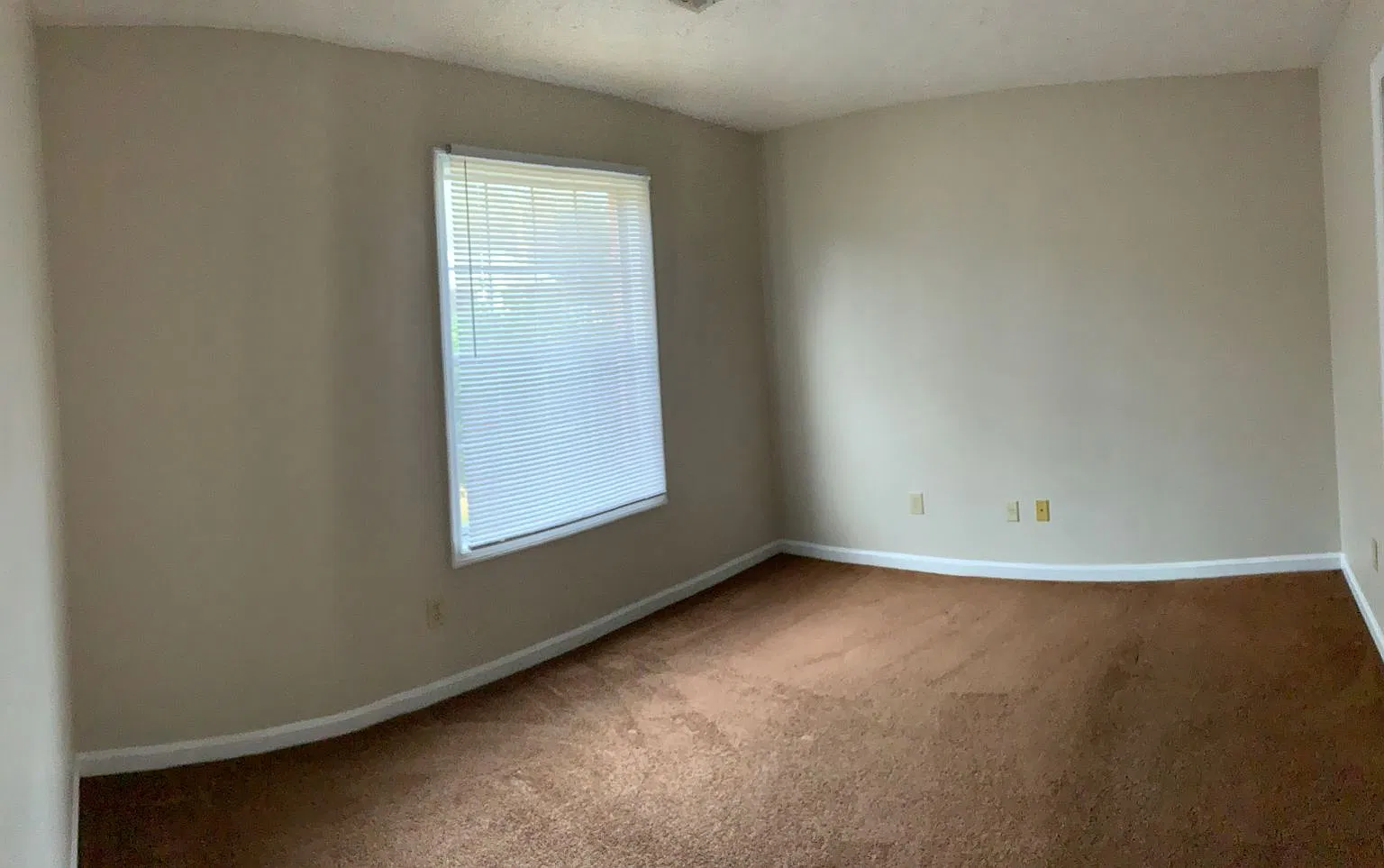 100 4th Avenue Opelika, AL 36801 — Photo 3