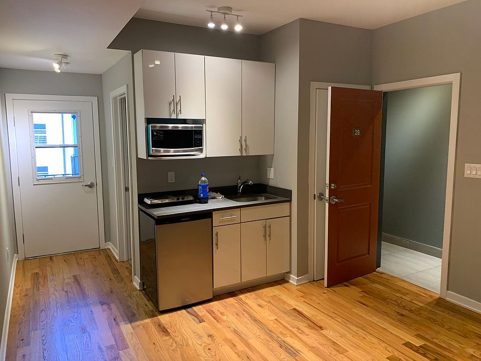 1st image of 531 N Budd St #12B