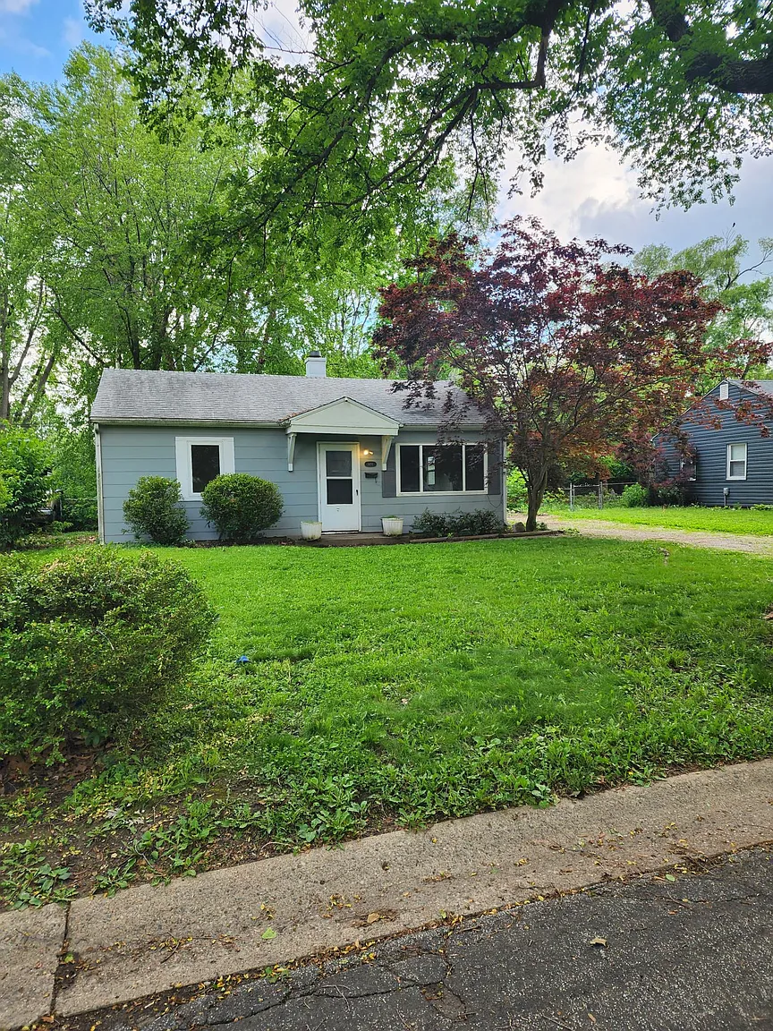 1401 Briarcliff Dr photo 1