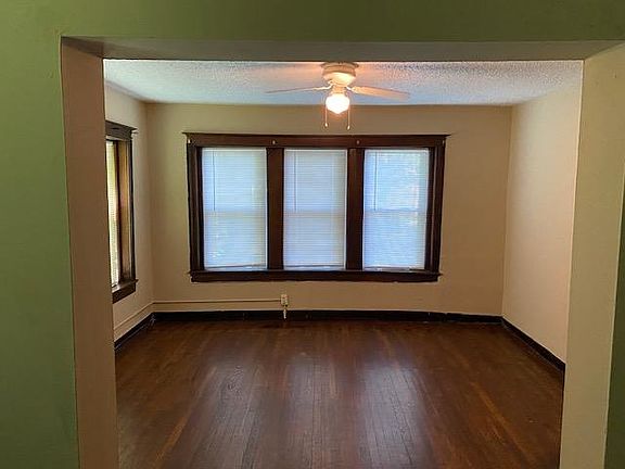 2nd image of 3228 Tracy Ave APT 1N