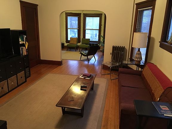 3rd image of 937 E Gorham St #1265386