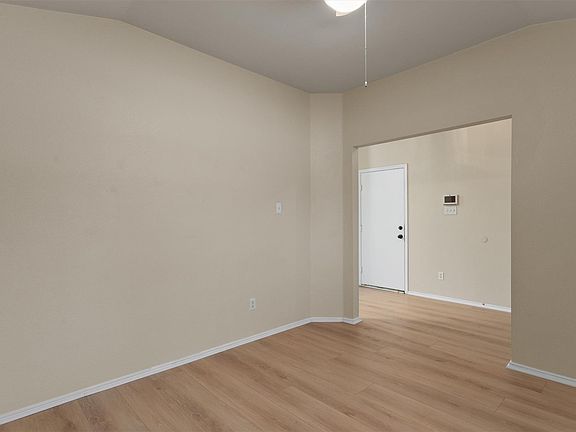 5th image of 1113 Tudor House Rd