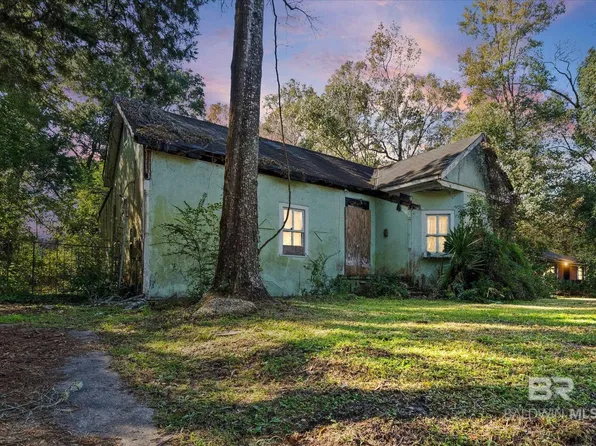 1201 W Turner Rd, Prichard, AL 36610