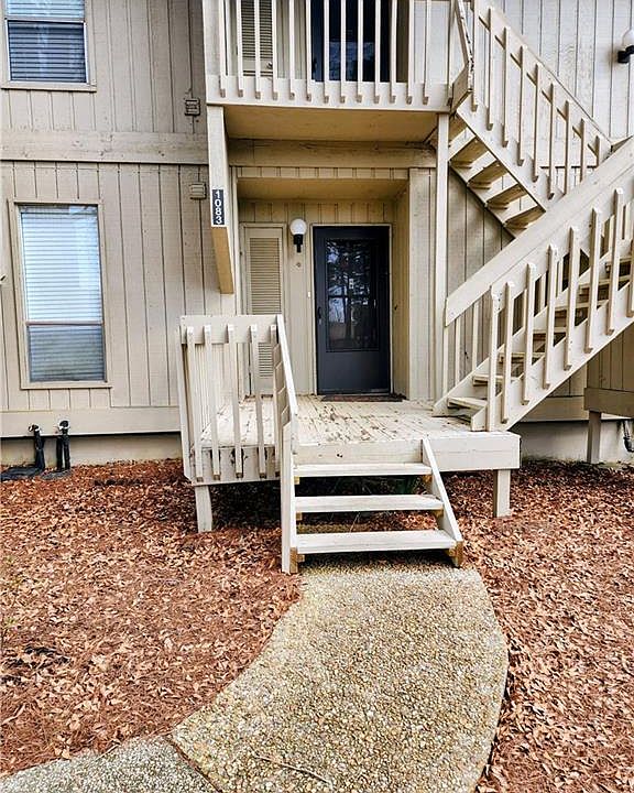 1st image of 1083 Sea Cliff Dr N #B