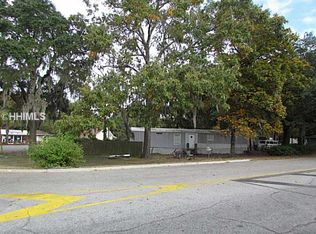 1108 12th St, Port Royal, SC 29935