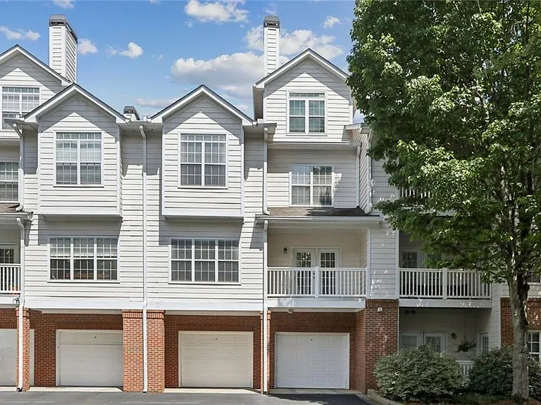 206 Spring Heights Ln SE #206 — Photo 1
