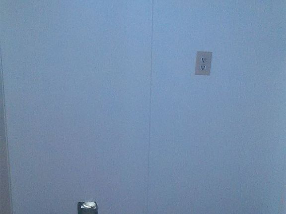 1475256767432-1545441283