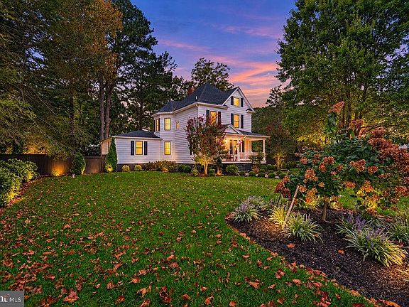 4th image of 1000 Camden Ave