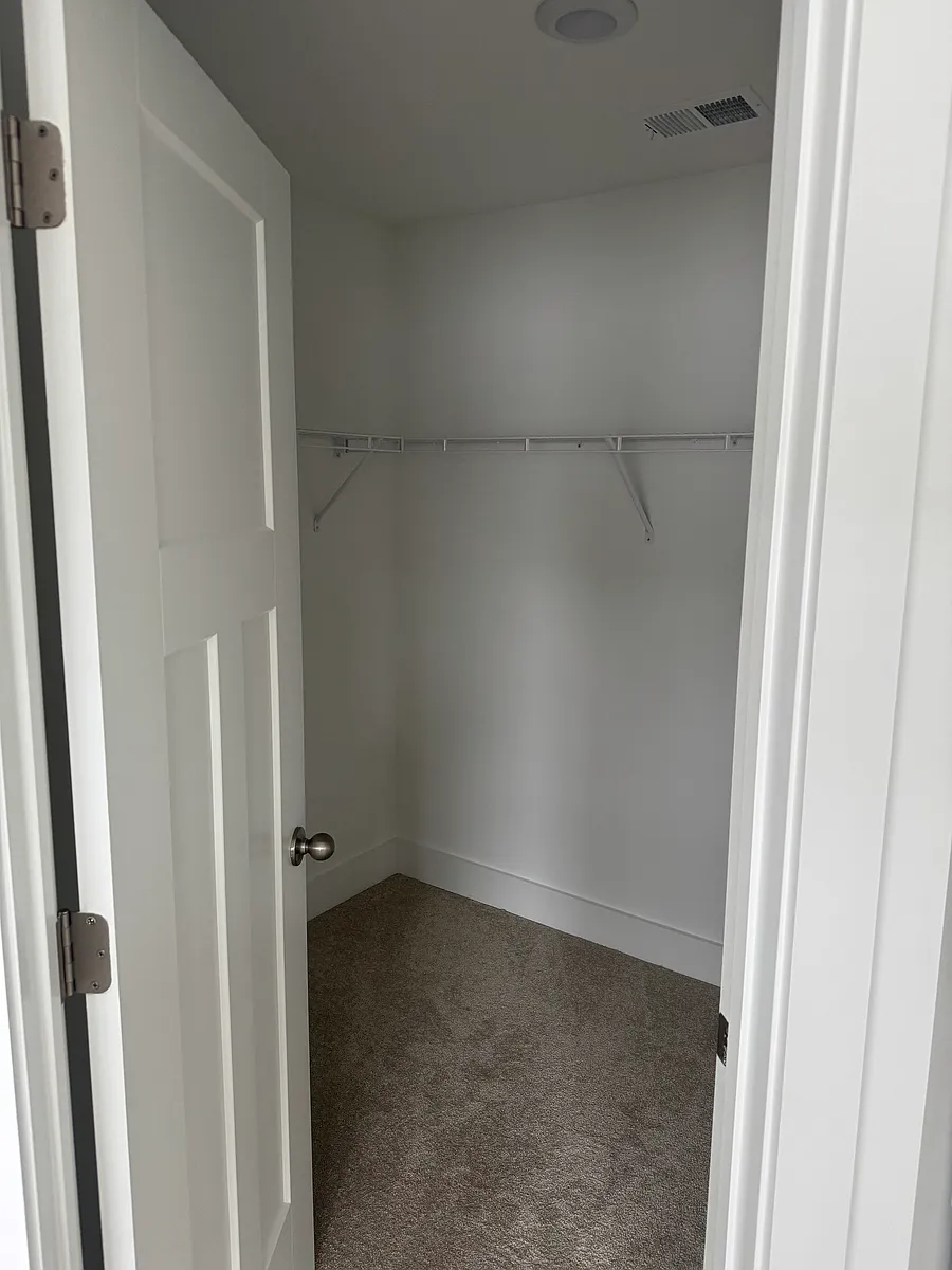 Building Photo - 509 Harebell Way