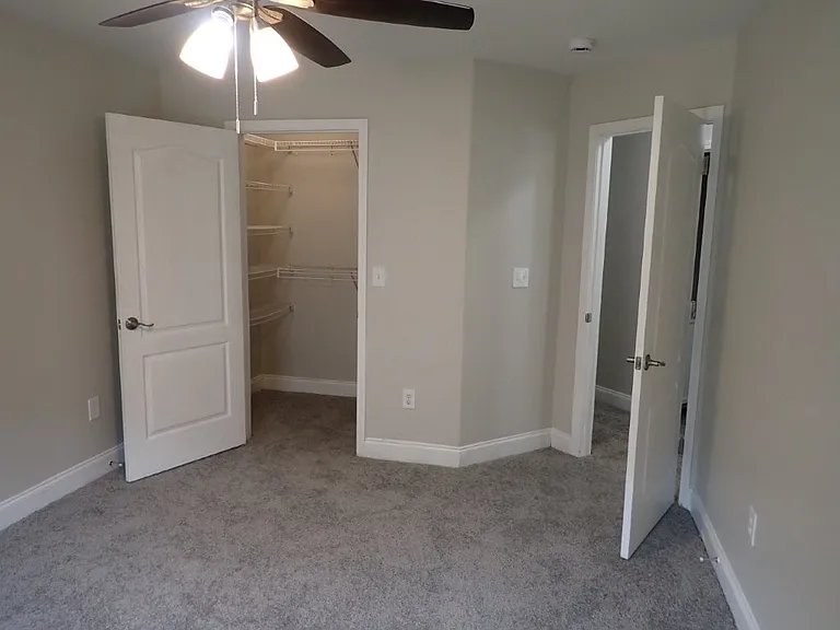 237 Cedar Mdw — Photo 26