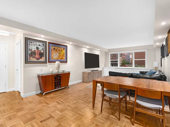 101 W 12th St APT 5K, New York, NY 10011