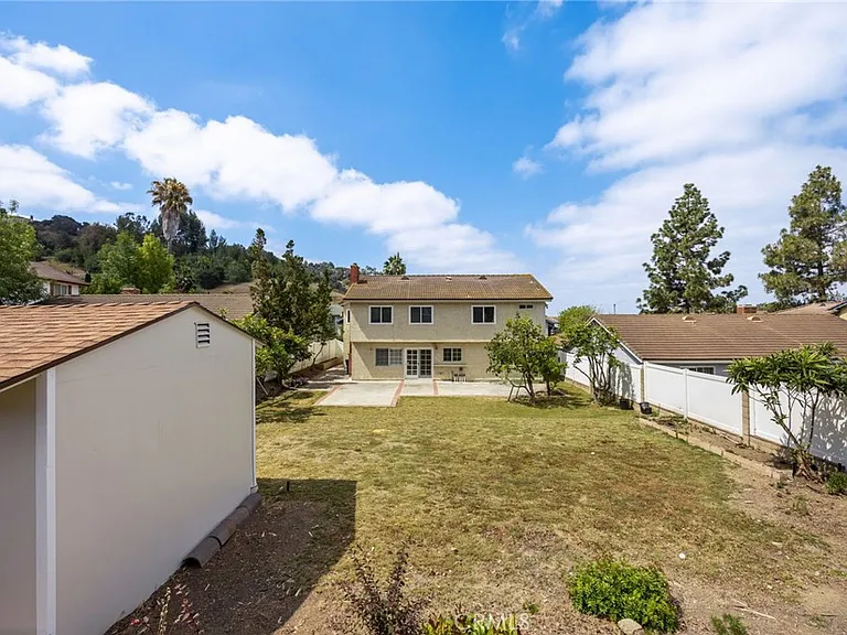 23239 Forest Canyon Dr — Photo 33