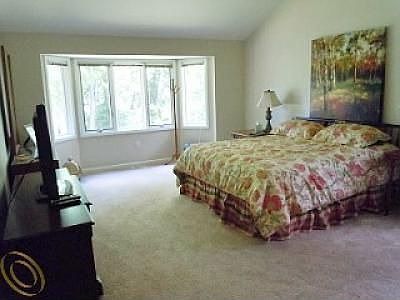 4th image of 1351 Woodbridge Ln