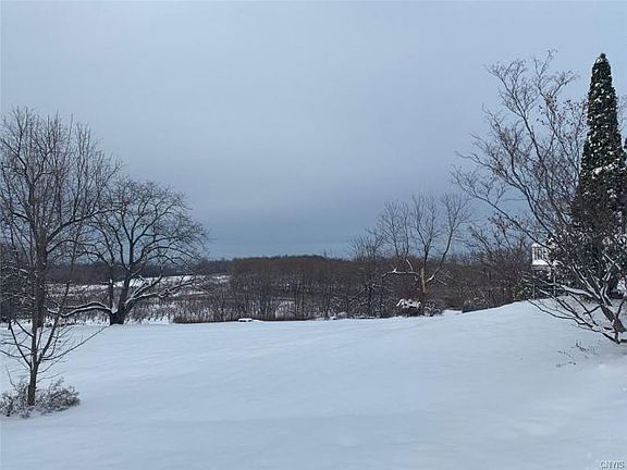 4th image of 8315 Kellogg St