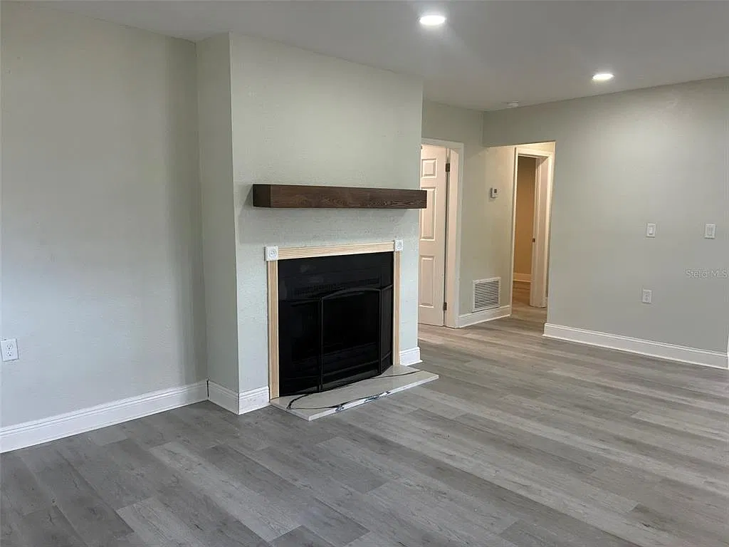 2 bed, 2.0 bath, 1500 sqft, $1,800 — Photo 4