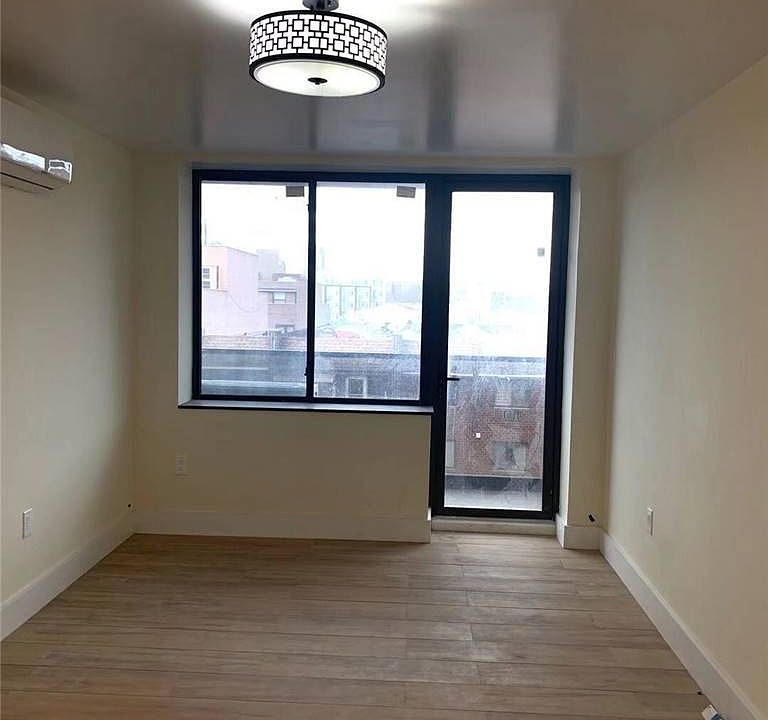 1st image of 13920 34th Ave #6C