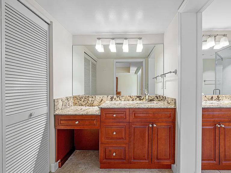 100 SE 5th Ave #216 — Photo 20