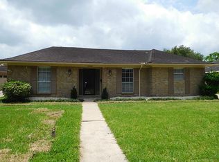 10702 Sagewind Dr, Houston, TX 77089