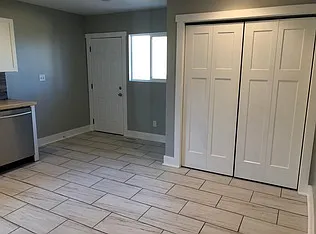 1008 E Palmer St — Photo 4