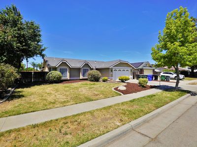 1355 Pine Drive, Lemoore, CA, 93245