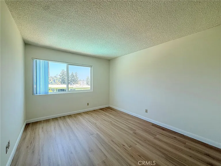 1301 S Atlantic Blvd #B424 — Photo 28