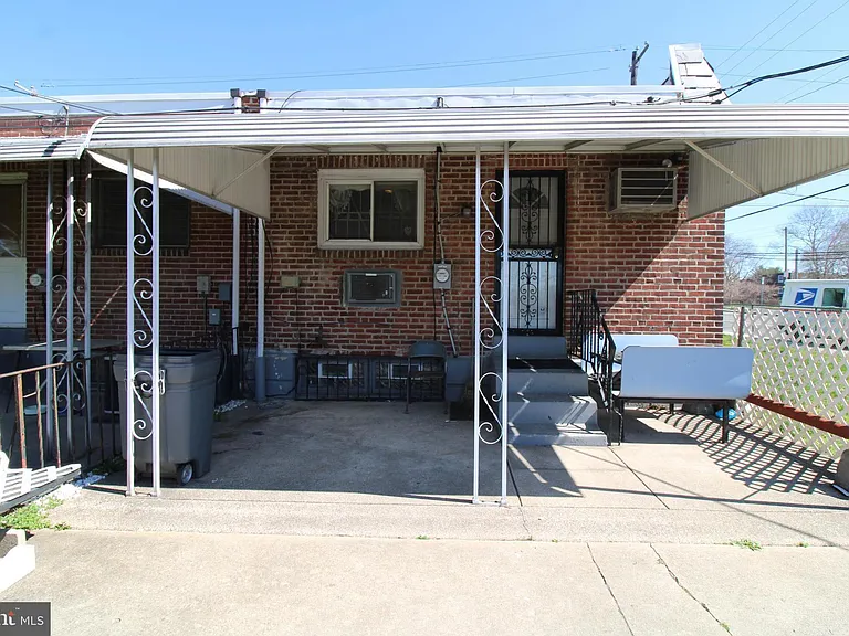 2250 S 56th St — Photo 10