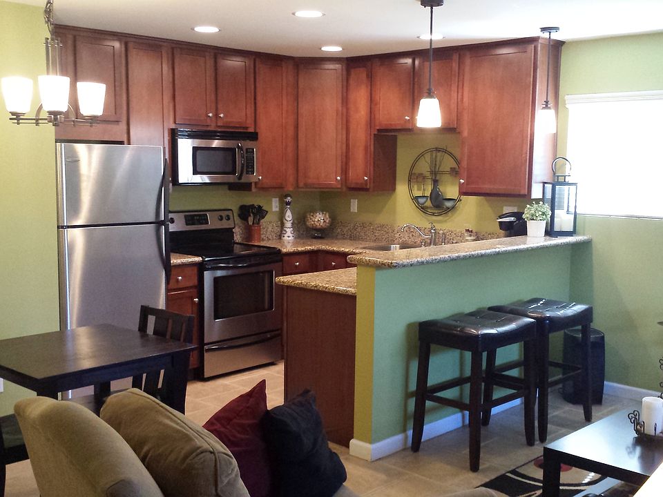 1st image of 213 Westlake Dr Unit 5