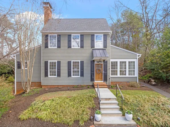 820 Fieldhaven Dr, Charlottesville, VA 22903