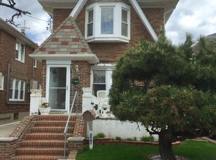 156 Beach 125 St, Rockaway Park, NY 11694