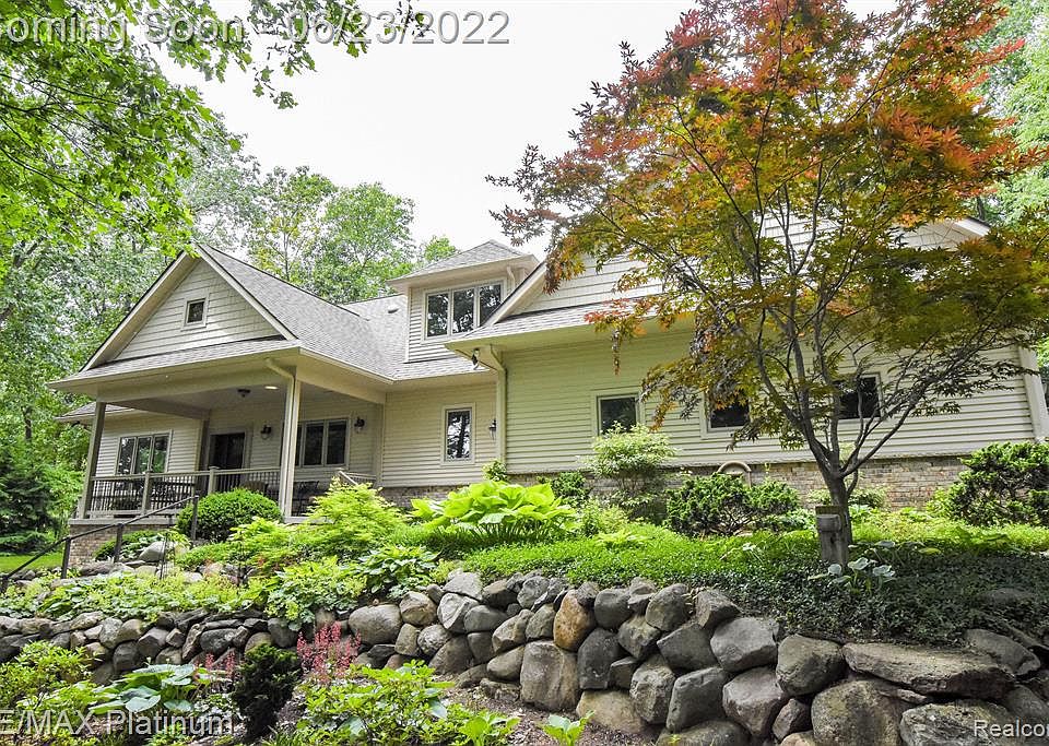 1st image of 10740 Aqua Ln