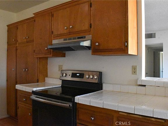 4th image of 5349 Newcastle Ave APT 47
