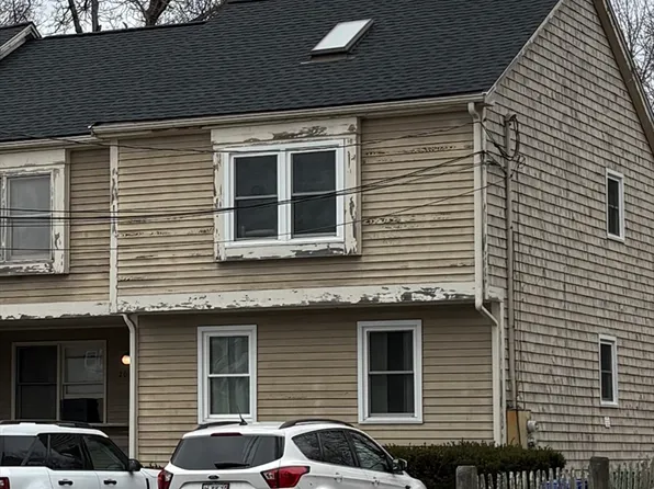 205 Knight Ave #1, Attleboro, MA 02703