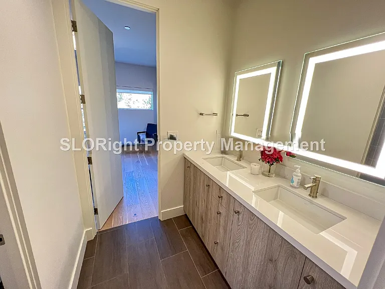 2279 San Luis Dr — Photo 13