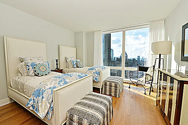 Sold by Keller Williams NYC | media 24
