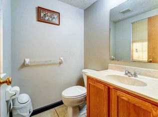 4696 Ascot Dr, Columbus, OH 43229