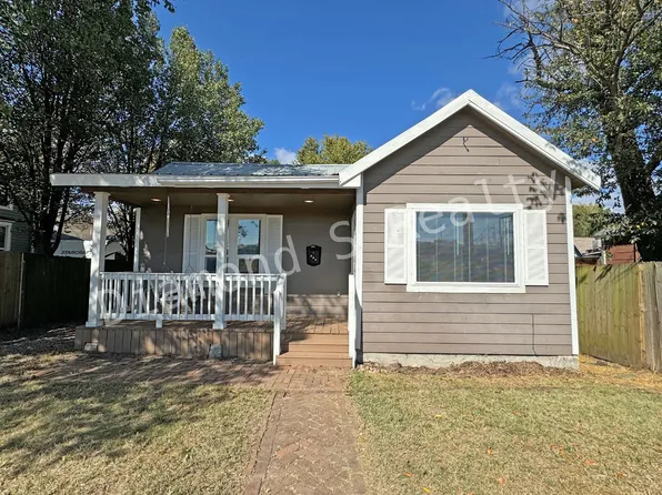 317 E Chase St, Springfield, MO 65803