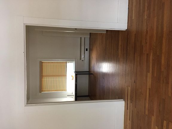 5th image of 1420 Jones St APT 1