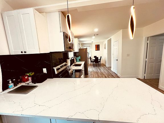 5th image of 2859 W Brooklyn Ave