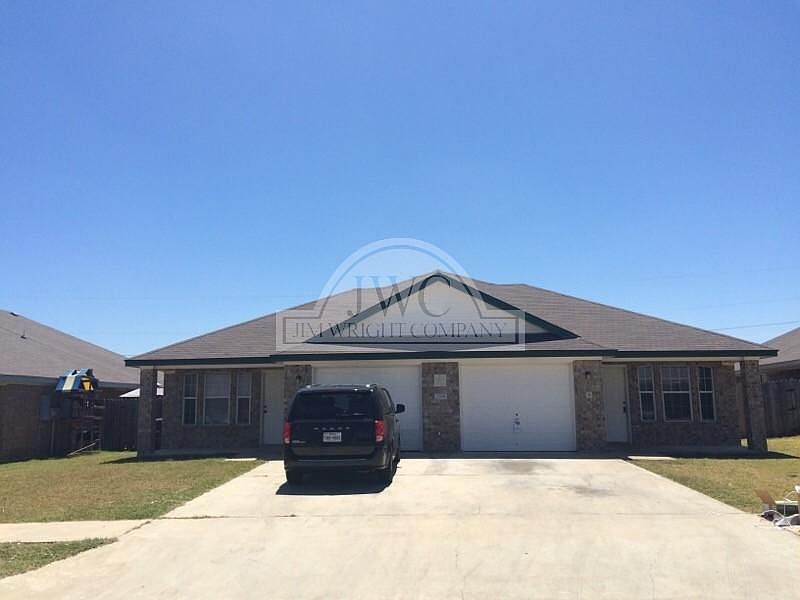 1st image of 2708 Seabiscuit Dr