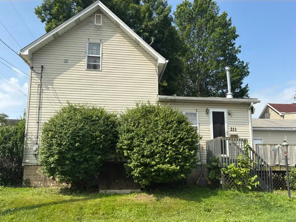 211 W Grant St, Houston, PA 15342