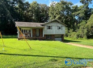 3013 Tall Tree Ln, Adamsville, AL 35005