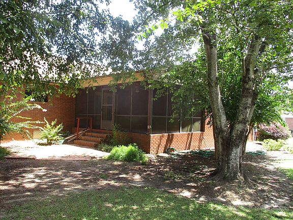 4th image of 1281 Lake Jenna Dr