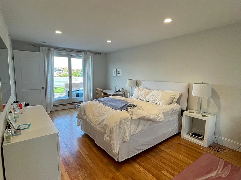 156 Tudor St #3 — Photo 16