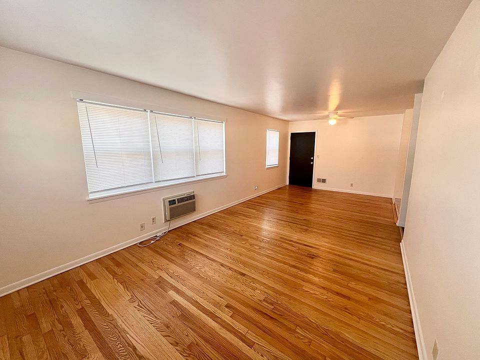 1st image of 6230 S Packard Ave #5