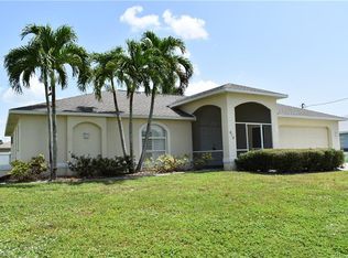 613 SE 24th St, Cape Coral, FL 33990