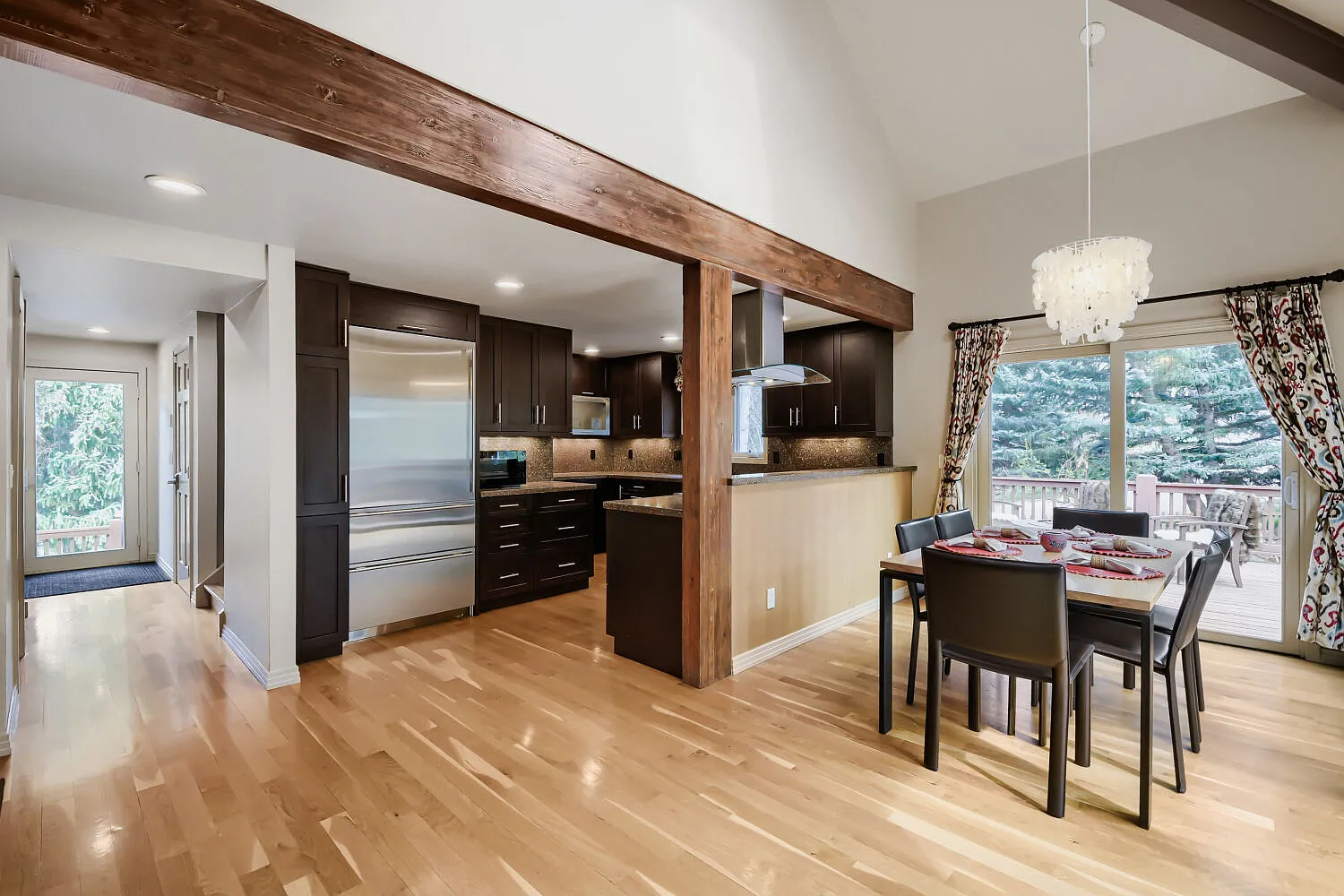 4 bed, 4.5 bath, 2506 sqft, $7,495 — Photo 3