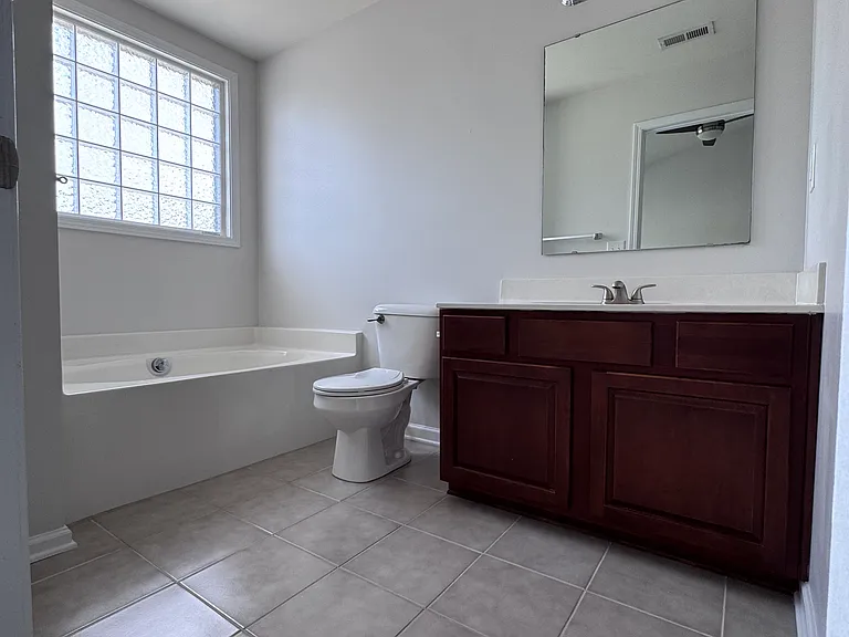 9415 Rosewood Meadow Ln — Photo 18