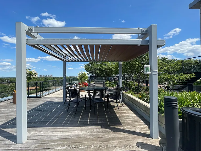 21 Clairtrell Rd #201 — Photo 22