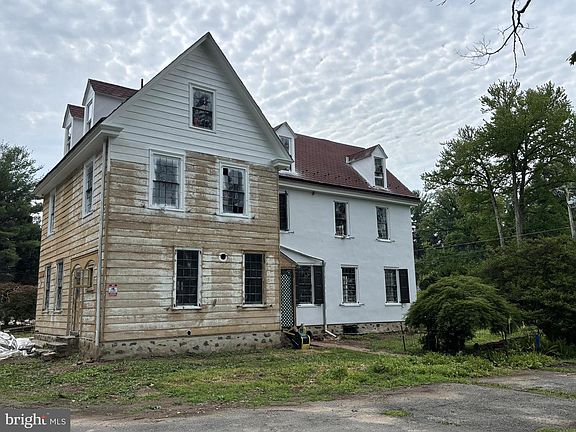 4th image of 107 Old Lancaster Rd