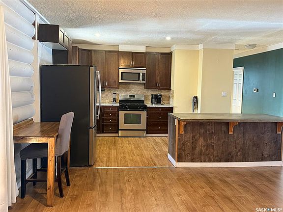 5th image of 804 Studer STREET